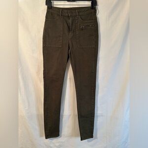 Green skinny leg jeans size 8